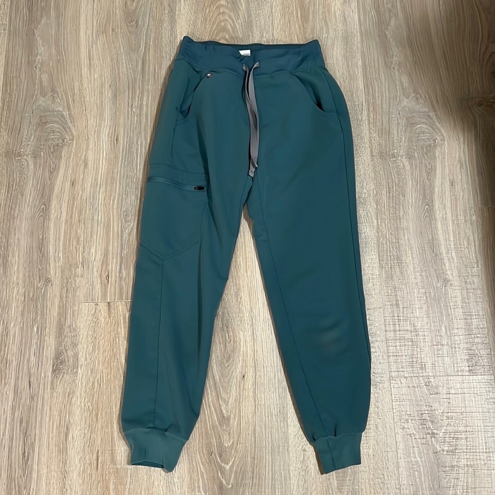 Figs Zamora Regular Joggers in Hydrogreen
